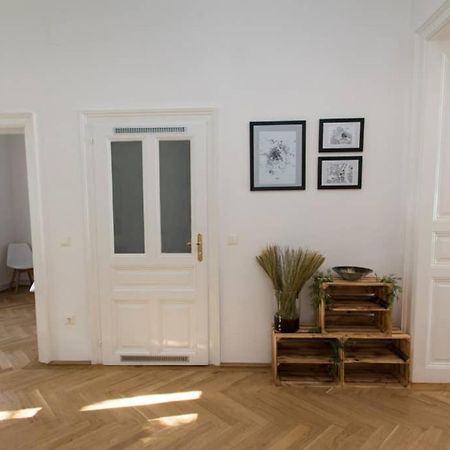 Ferienwohnung Urban Jungle Wien Exterior foto